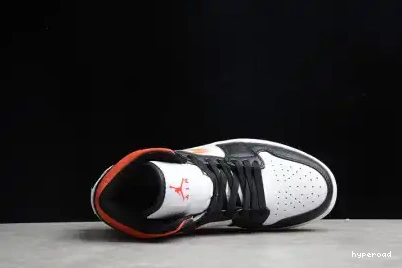Hyperoad AIR ZAG JORDAN ZIG MID 1 0604